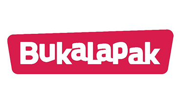 What are the features of the WhatsApp contact filter?